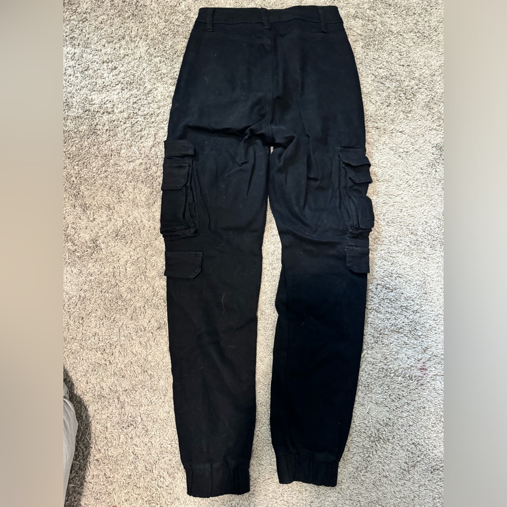 Fashion nova cargo pants black.